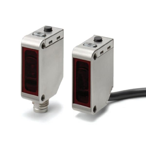 : Cảm biến quang Omron E3ZM-B81-C 5M