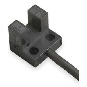 Cảm biến quang Omron EE-SX911-R 1M