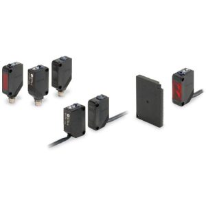 Cảm biến quang Omron E3Z-R81K 2M